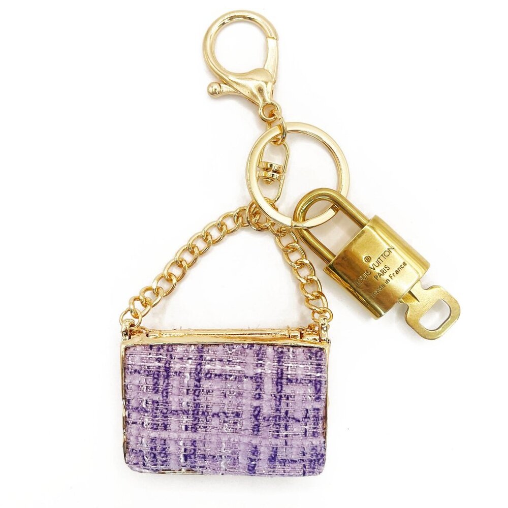 Authentic Louis Vuitton Lock & Key with Bag Purse Charm Keychain Key Charm Chain - Picture 4 of 4